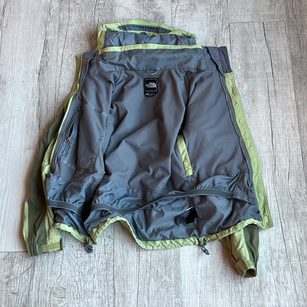 The North‎ Face Green & Gray HyVent Jacket Women’s X Small - Picture 7 of 15